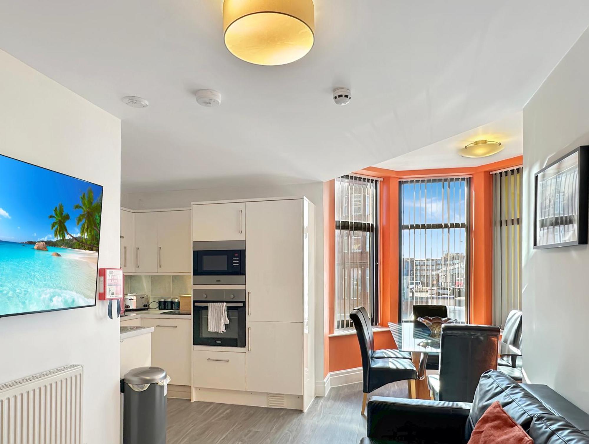 Granada Apartments Berkeley Блекпул Екстериор снимка